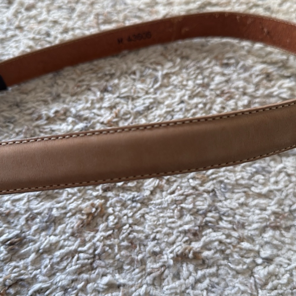 Tan leather belt - Picture 4 of 4